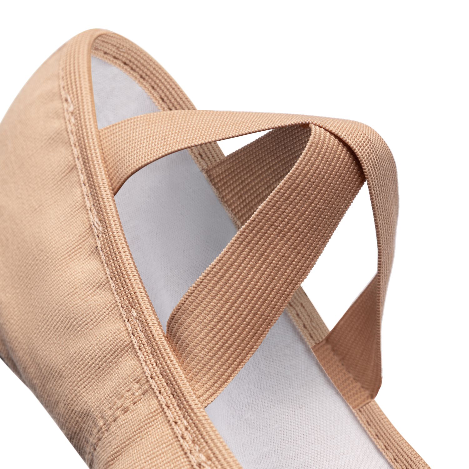 Nahaufnahme eines Rumpf SD16 Só Dança Ballettschläppchens in Nude mit elastischen Kreuzgurten.